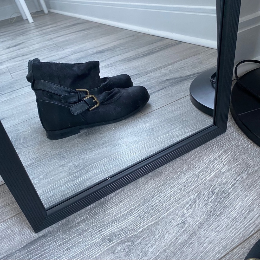 Boots - Picture 2 of 5